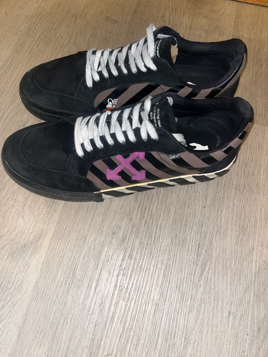 Off-White - Picture 7 of 15